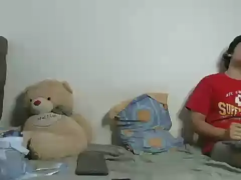 Snapshot of Emilyandjack04 chatting on 10, 2, 2026 Emilyandjack04 online show from 10, 2, 2026