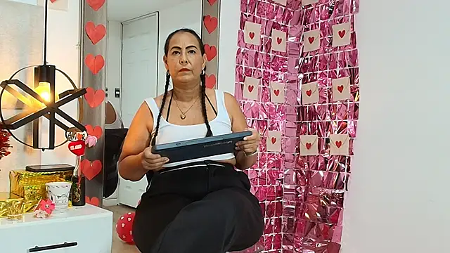Sara BigAss- online show from 16, 2, 2026