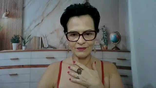 Luna-Hot0802 online show from 28, 2, 2026