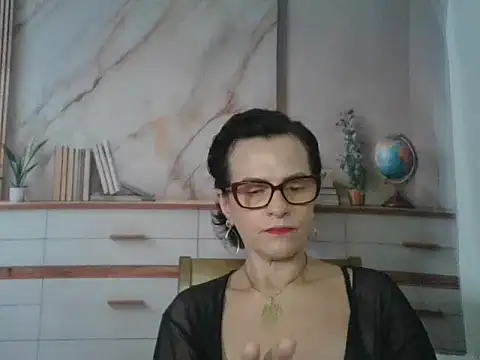 Snapshot of Luna-Hot0802 chatting on 6, 1, 2026 Luna-Hot0802 online show from 6, 1, 2026