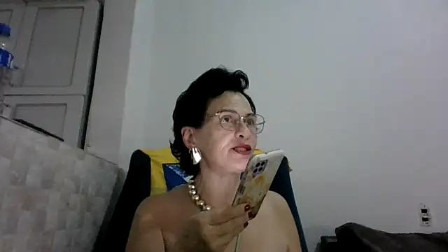 Snapshot of Luna-Hot0802 chatting on 24, 6, 2026 Luna-Hot0802 online show from 24, 6, 2026