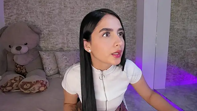 mialiore online show from 5, 12, 2025