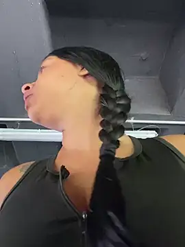 Jennmyller  online show from 7, 4, 2026