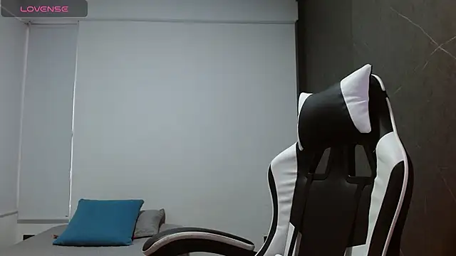 candy rosemaryy online show from 8, 1, 2026