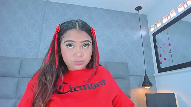 emilyy r online show from 18, 4, 2026