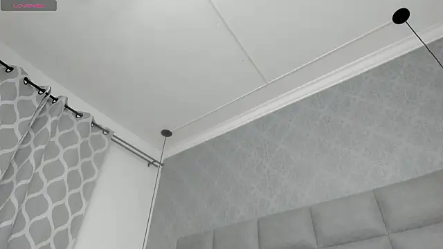 emilyy r online show from 27, 2, 2026