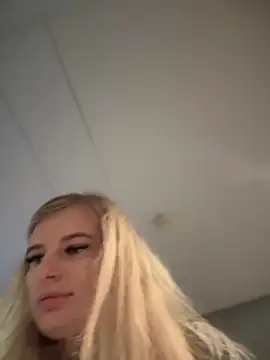 Snapshot of Betsy chatting on 24, 12, 2024 Betsy online show from 24, 12, 2024