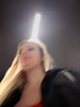 Snapshot of Betsy chatting on 27, 12, 2024 Betsy online show from 27, 12, 2024