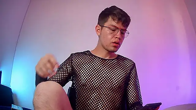 nicolatinboy online show from 25, 2, 2026