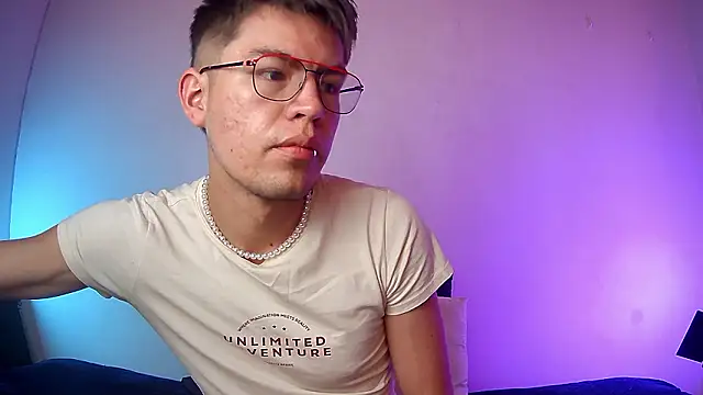 nicolatinboy online show from 2, 3, 2026