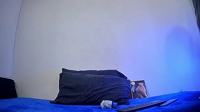 nicolatinboy online show from 10, 2, 2026