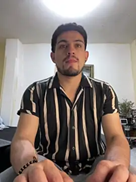 Snapshot of williamsmiiths16 chatting on 14, 2, 2026 williamsmiiths16 online show from 14, 2, 2026