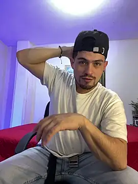 Snapshot of williamsmiiths16 chatting on 12, 2, 2026 williamsmiiths16 online show from 12, 2, 2026