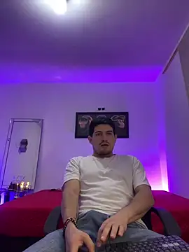 williamsmiiths16 online show from 27, 4, 2026