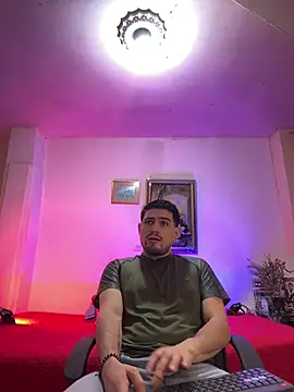 williamsmiiths16 online show from 6, 3, 2026