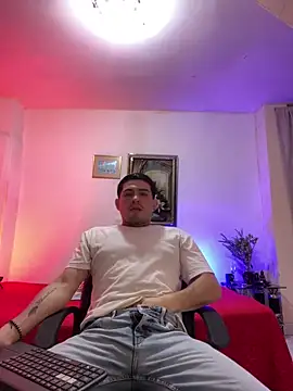 williamsmiiths16 online show from 19, 3, 2026