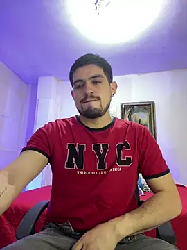 Snapshot of williamsmiiths16 chatting on 15, 2, 2026 williamsmiiths16 online show from 15, 2, 2026