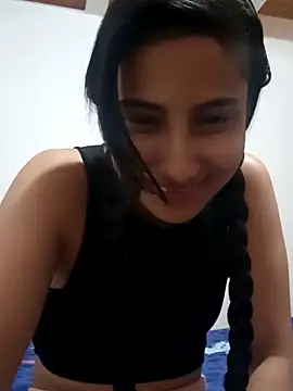 Vera Luna  online show from 5, 1, 2026