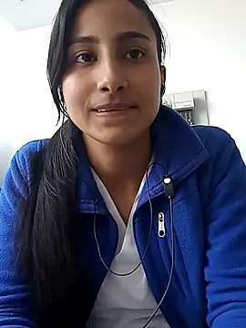 Vera Luna  online show from 17, 12, 2025