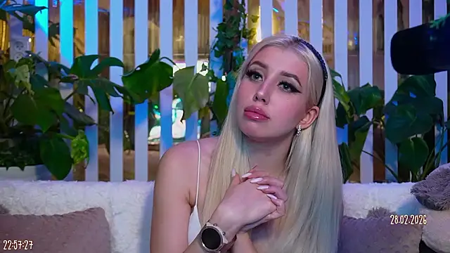 FlowweerGirl online show from 28, 2, 2026