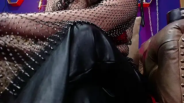 LunaTikka online show from 13, 1, 2026