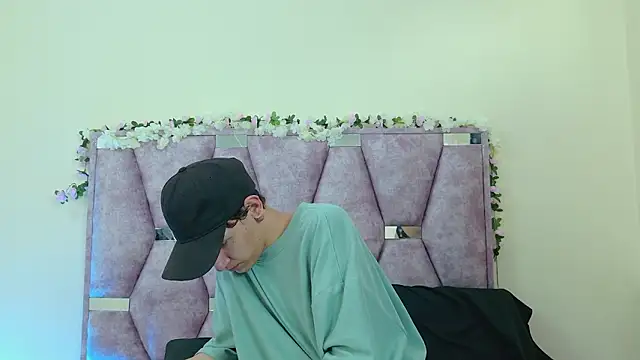 iris and damian online show from 13, 2, 2026