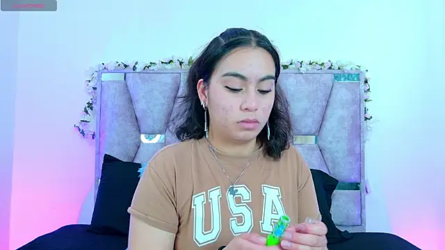 iris and damian online show from 4, 4, 2026