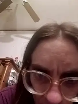 Snapshot of snowbird1117 chatting on 10, 1, 2026 snowbird1117 online show from 10, 1, 2026