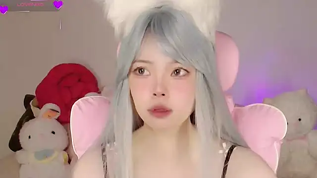 Snapshot of Miyeoonn chatting on 2, 5, 2026 Miyeoonn online show from 2, 5, 2026