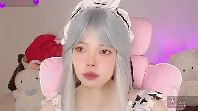 Snapshot of Miyeoonn chatting on 28, 4, 2026 Miyeoonn online show from 28, 4, 2026