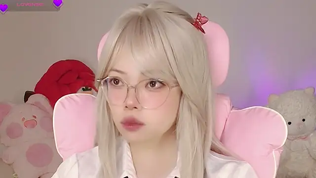Snapshot of Miyeoonn chatting on 3, 6, 2026 Miyeoonn online show from 3, 6, 2026