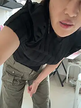 luckybaby666999 online show from 4, 4, 2026