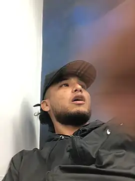 modeloxtz online show from 20, 2, 2026