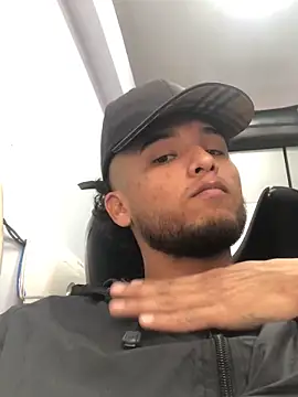 modeloxtz online show from 23, 3, 2026