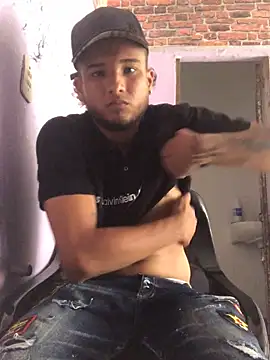 modeloxtz online show from 2, 4, 2026