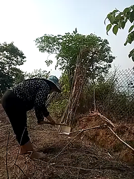 sary-hot2x online show from 13, 4, 2026