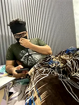 Snapshot of Shanky_HD chatting on 21, 12, 2025 Shanky HD online show from 21, 12, 2025