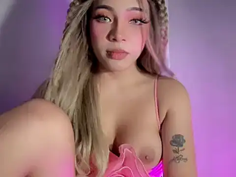 Soffywantsyou18 online show from 17, 2, 2026