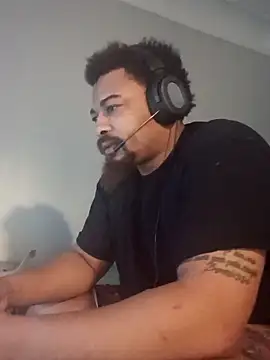 MrSquirt0nm3 online show from 5, 2, 2026