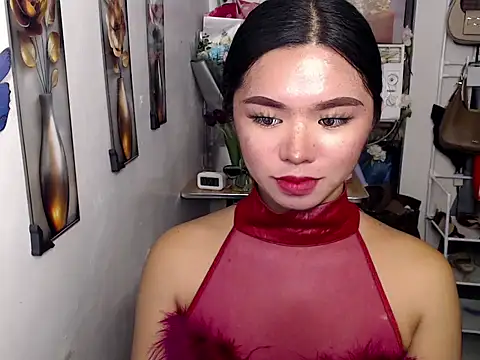 Snapshot of voganmarie chatting on 4, 7, 2026 voganmarie online show from 4, 7, 2026