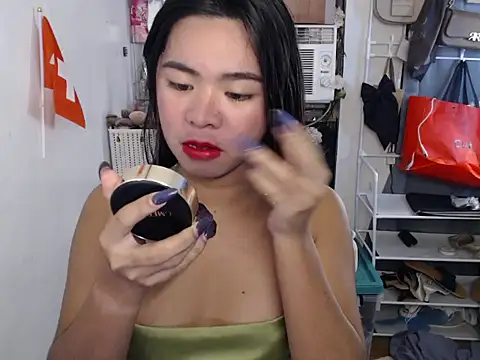Snapshot of voganmarie chatting on 27, 6, 2026 voganmarie online show from 27, 6, 2026