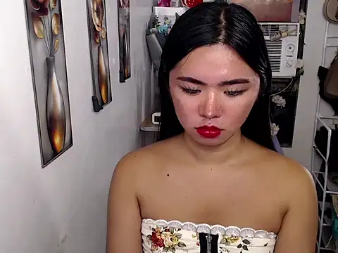 Snapshot of voganmarie chatting on 5, 7, 2026 voganmarie online show from 5, 7, 2026