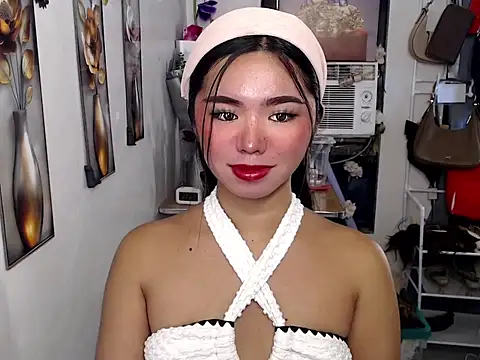 Snapshot of voganmarie chatting on 6, 7, 2026 voganmarie online show from 6, 7, 2026