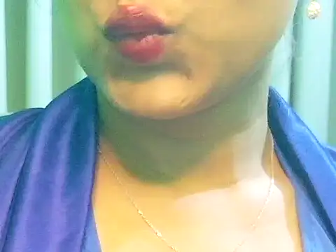 Snapshot of Spit_queenC_for_you chatting on 23, 7, 2026 Spit queenC for you online show from 23, 7, 2026