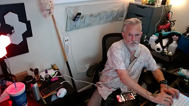 FeNyx Flayme online show from 17, 12, 2025