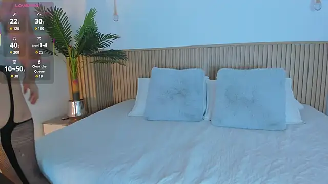 Snapshot of Lily_Cole27 chatting on 19, 12, 2025 Lily Cole27 online show from 19, 12, 2025