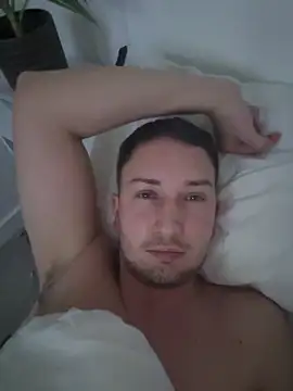 Snapshot of dirtyanal23 chatting on 17, 12, 2025 dirtyanal23 online show from 17, 12, 2025