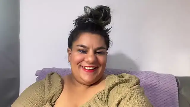 YoungCurvyLeah online show from 1, 8, 2026