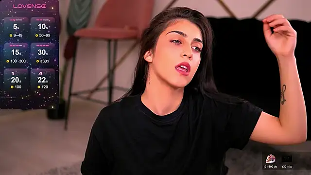 Snapshot of KyraBliss chatting on 21, 12, 2025 KyraBliss online show from 21, 12, 2025