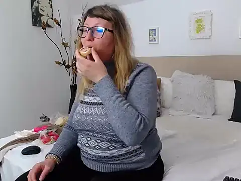 OlgaPavlova online show from 15, 4, 2026